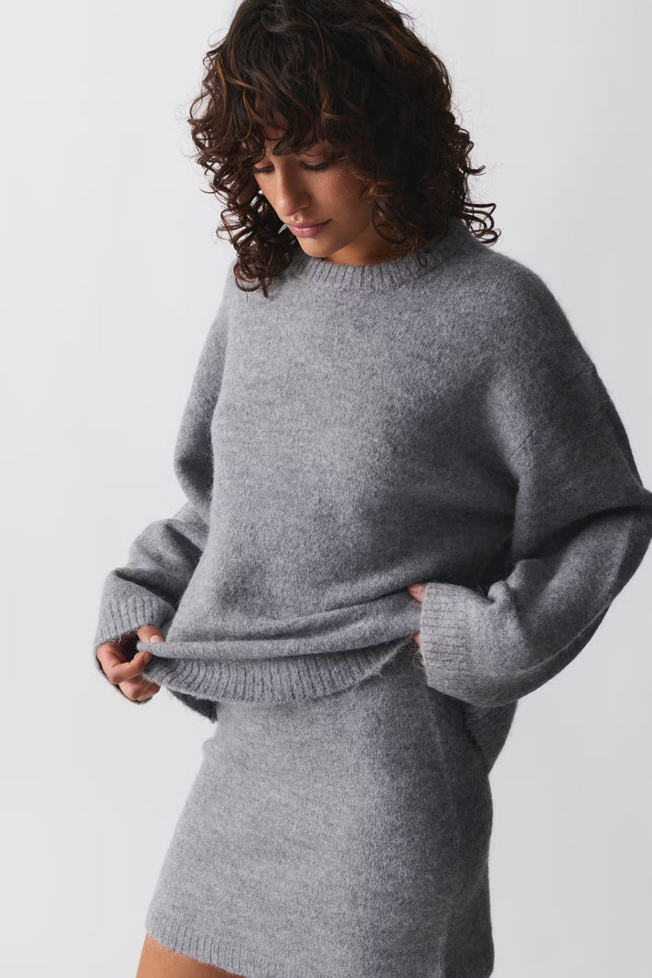 Lola | Sweter dzianinowy