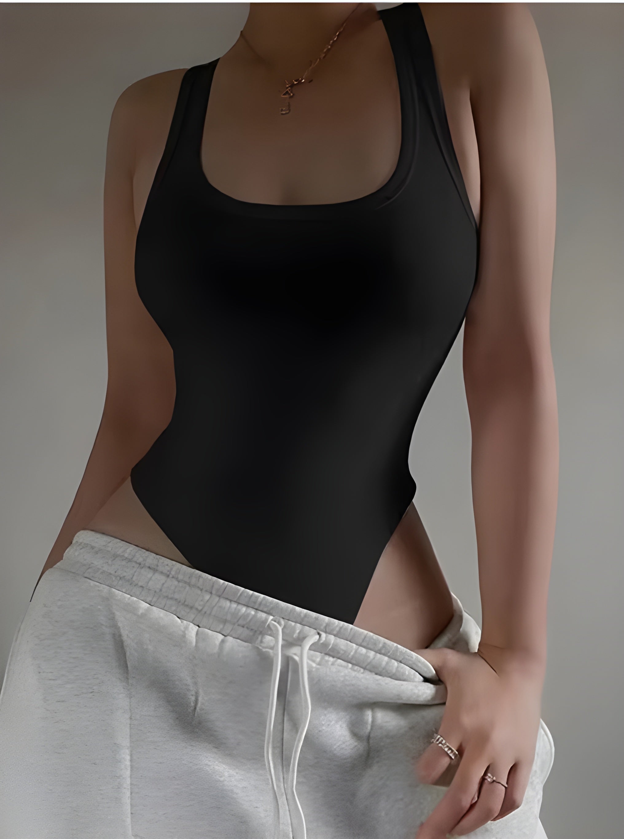 Kyra – żebrowany kombinezon typu halter