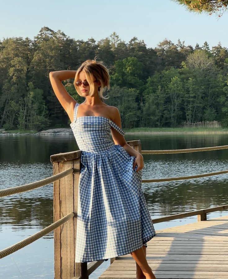 Ariana | Sukienka letnia midi bez rękawów