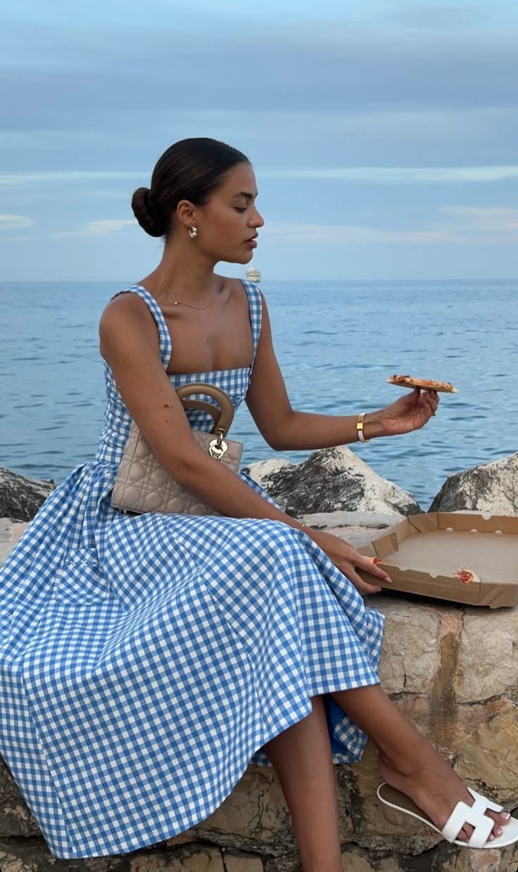 Ariana | Sukienka letnia midi bez rękawów